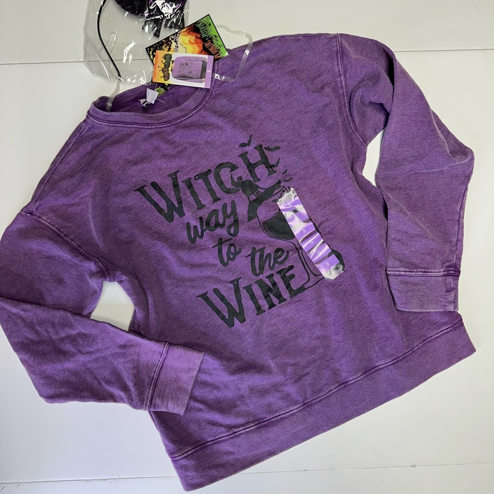 NWT Halloween sweatshirt size S